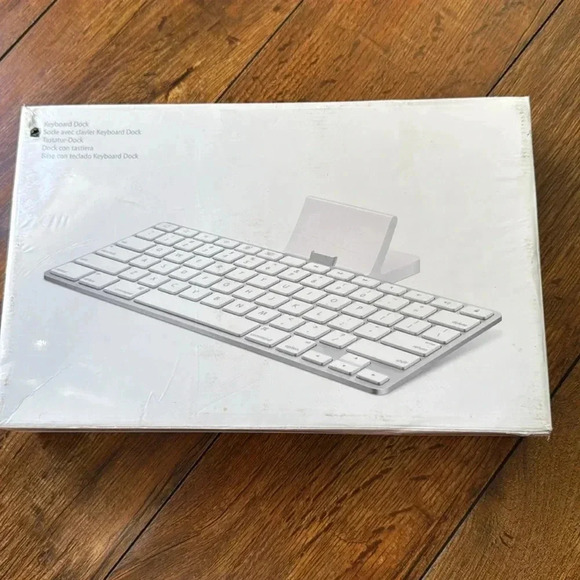 iPad Keyboard Dock - Picture 4 of 7